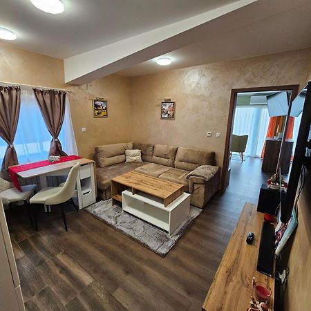 Апартамент Бела / Apartment Bela Raduil Bagian luar foto